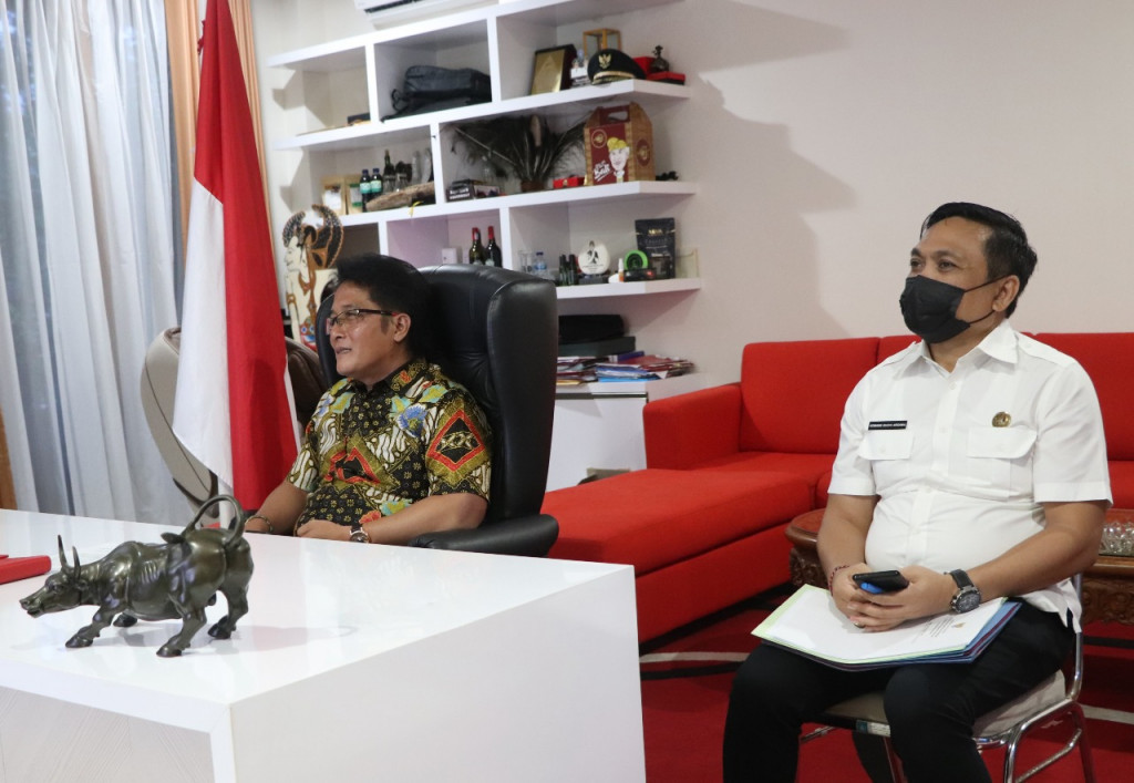Buka Bimtek Transformasional Pemerintahan Desa